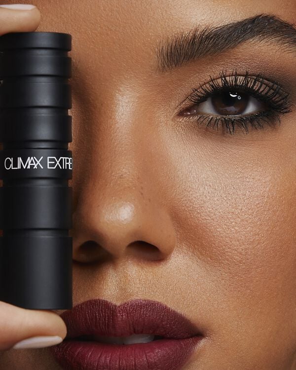 NARS_FA20_ClimaxInnovation_DigitalFirst_AVERY_MiniClimaxExtreme_GLBL